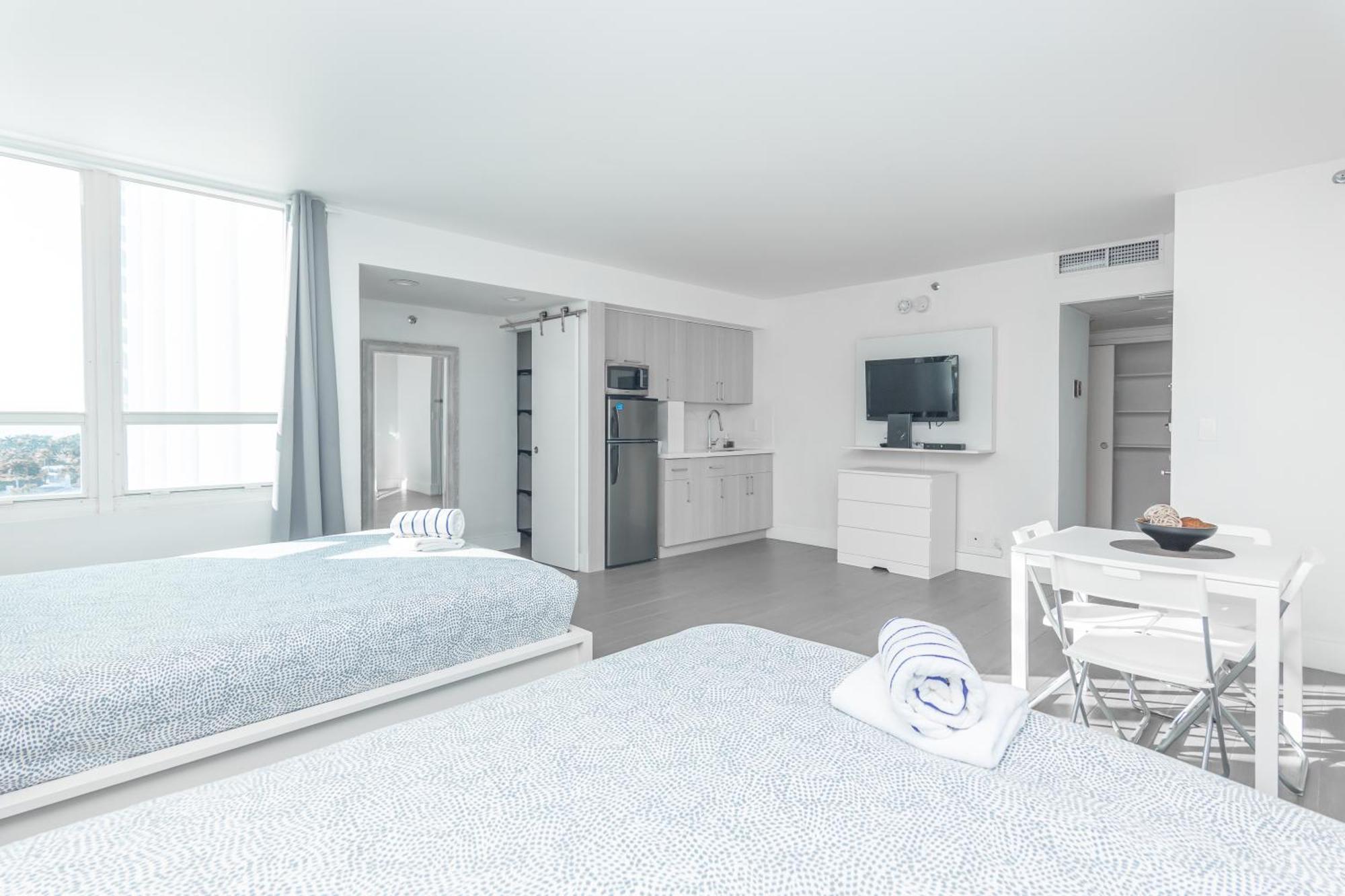Girasole Rentals Suites Miami Beach Værelse billede